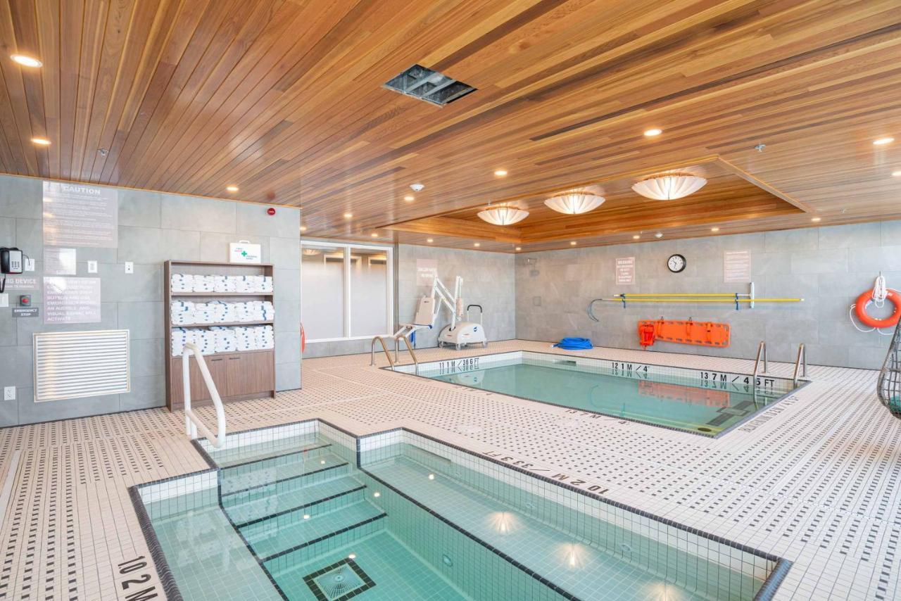Sandman Signature Ottawa Airport Hotel المظهر الخارجي الصورة