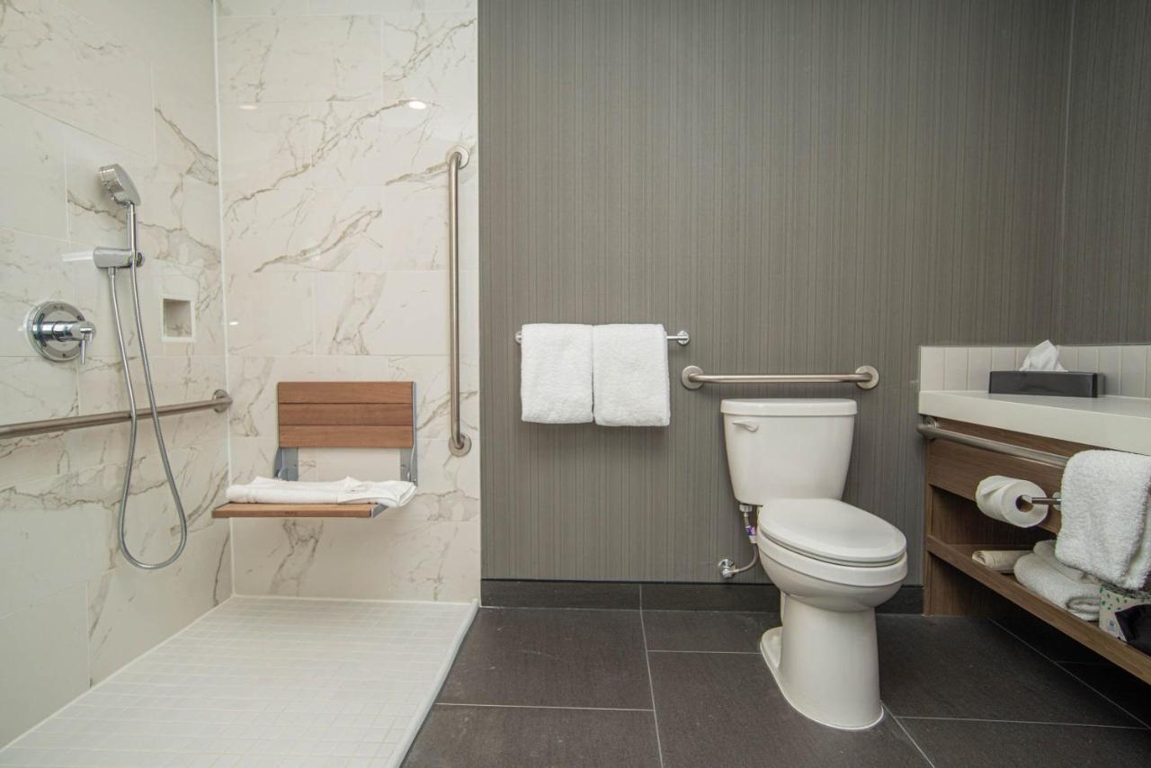 Sandman Signature Ottawa Airport Hotel المظهر الخارجي الصورة